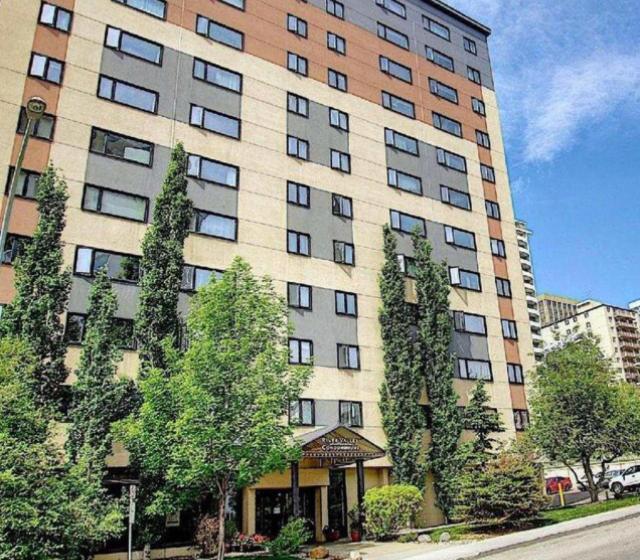 Downtown River Valley Bachelor Suite Condo, Non Smoking, 12 Inches Queen Bed, Beautiful Minimalist, Very Convenient Every Where Edmonton Zewnętrze zdjęcie